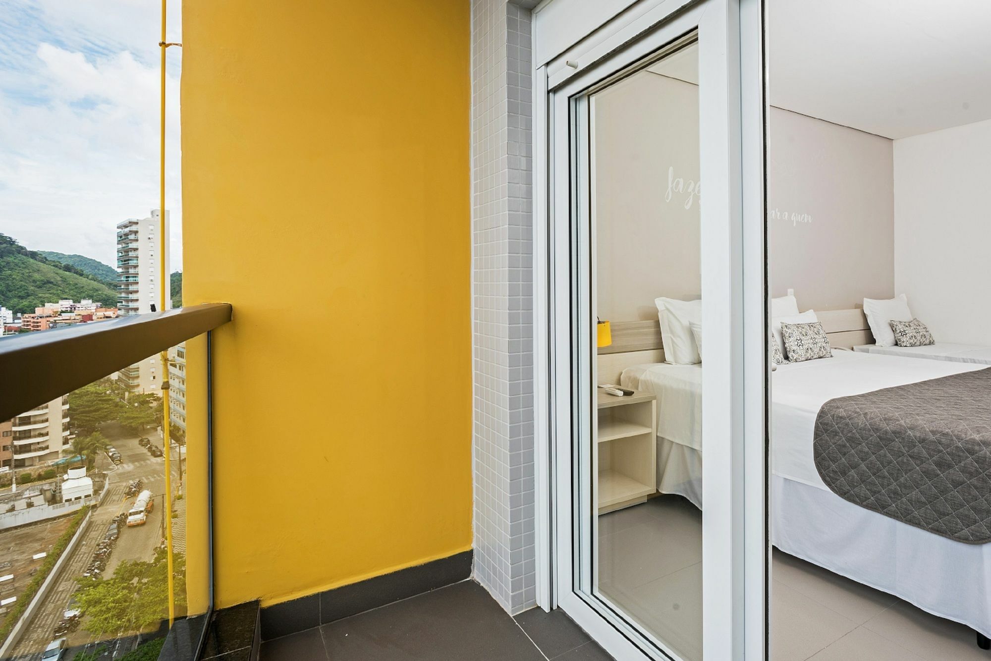 Nobile Hotel 瓜鲁雅 外观 照片