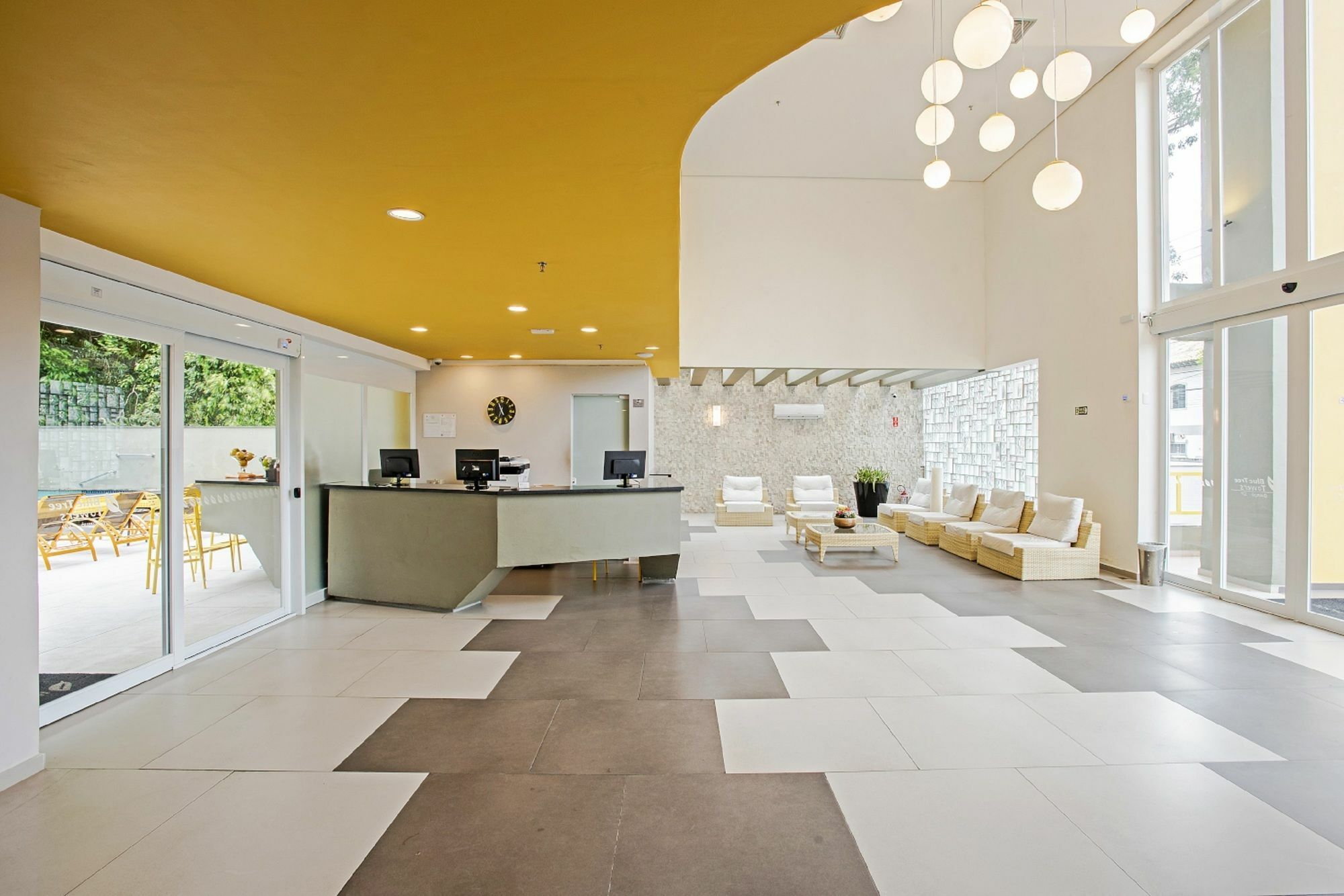 Nobile Hotel 瓜鲁雅 外观 照片