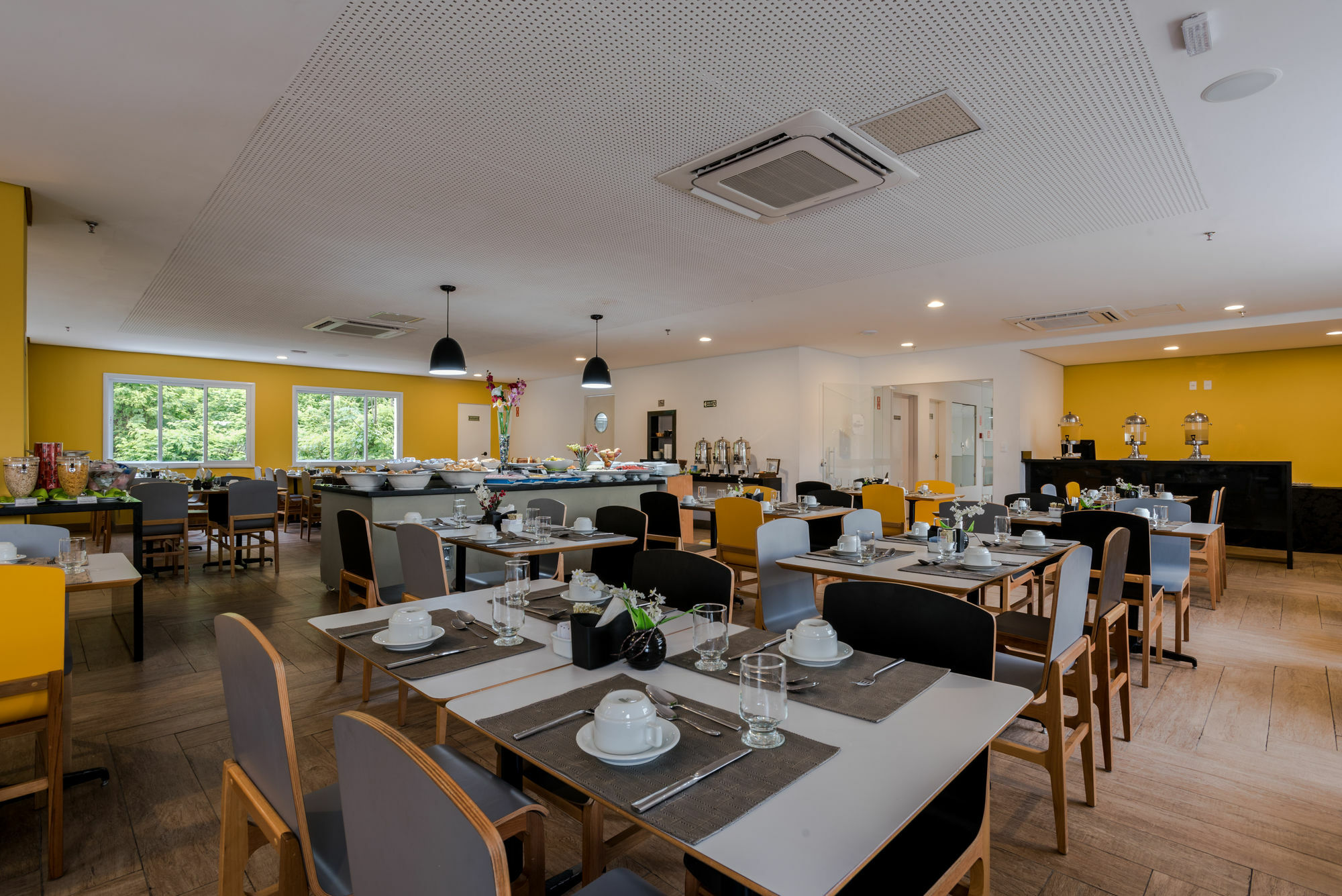 Nobile Hotel 瓜鲁雅 外观 照片