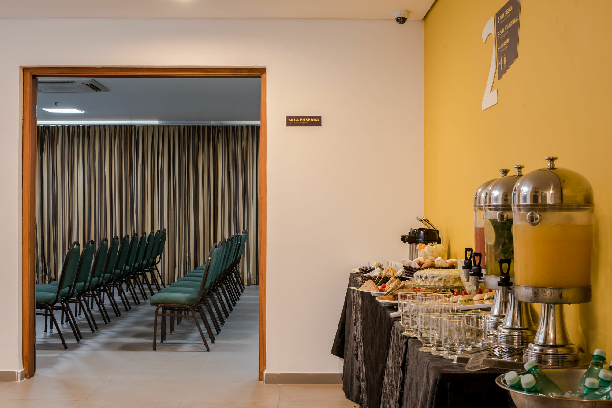 Nobile Hotel 瓜鲁雅 外观 照片
